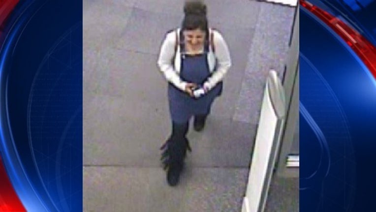 554f2020-woman scams elderly_1487868781019.jpg