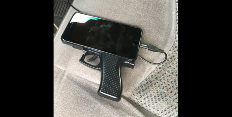 Gun shaped cell phone case prompts police standoff