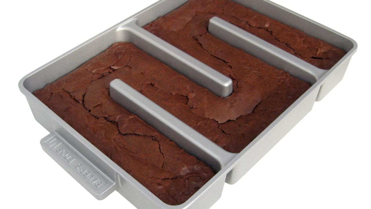 selling brownie pan that bakes nothing but corner pieces