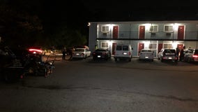 Deputies investigating shooting at Douglas County motel