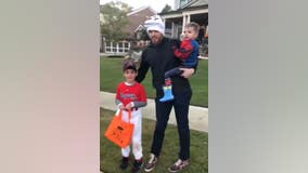 'Are you me for Halloween?' Freddie Freeman give young fan a cool treat