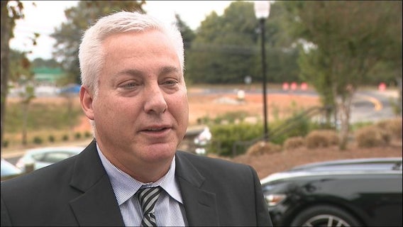 Man helps woman during medical emergency at Gainesville gas station