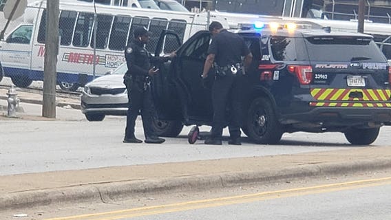 Police: Man shot in both legs on downtown Atlanta street