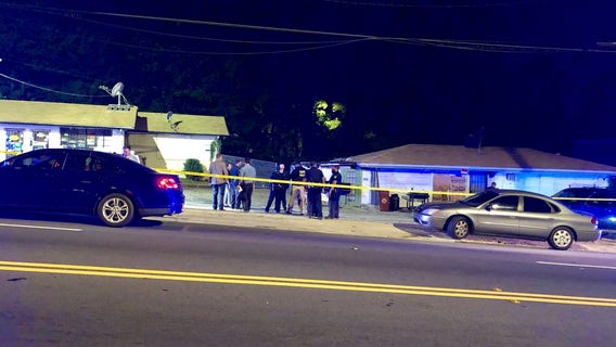 Police: Man gunned down behind SW Atlanta building