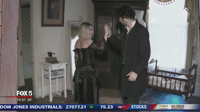 'Wren' meets 'Raven' at theatrical Halloween event