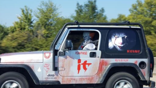 Man scares drivers after decorating his Jeep after 'It' movie