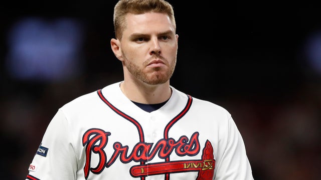 Cards oust Braves from NLDS with record 1st inning