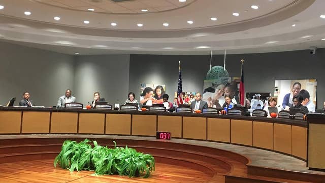 Parents pack Atlanta Public Schools Board meeting to discuss Superintendent