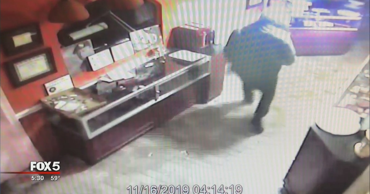 Coweta County jewelry store hit twice in weeks | FOX 5 Atlanta