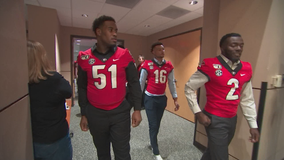 UGA players visit patients at Children's Healthcare of Atlanta, Shepherd Center