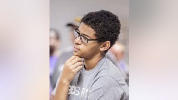 Newnan police search for 15-year-old runaway