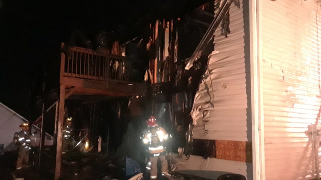 8 people escape dangerous Gwinnett County house fire