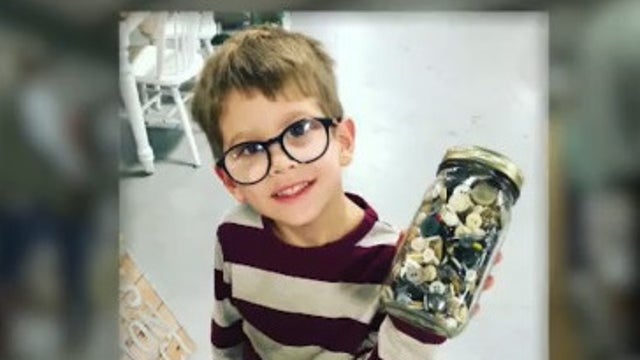 5-year-old's button project raises money for less fortunate kids around Christmas