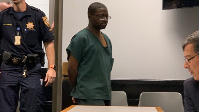 Detectives: Gwinnett County Kroger employee trapped boss in break room during stabbing