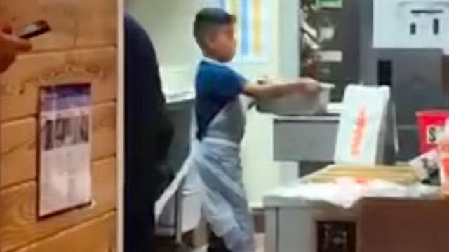 Popeyes customer catches young boy working in restaurant kitchen: 'It was so insane'