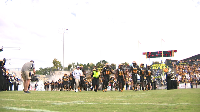 Murphy steps in to lead Kennesaw St. to 28-21 playoff win