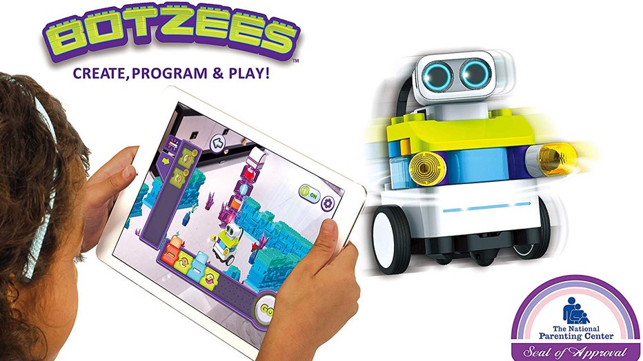 BOTZees-augmented-reality-construction-and-coding-kit.jpg