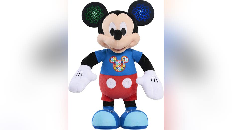 Mickey-Mouse-Hot-Dog-dance-break-mickey.jpg