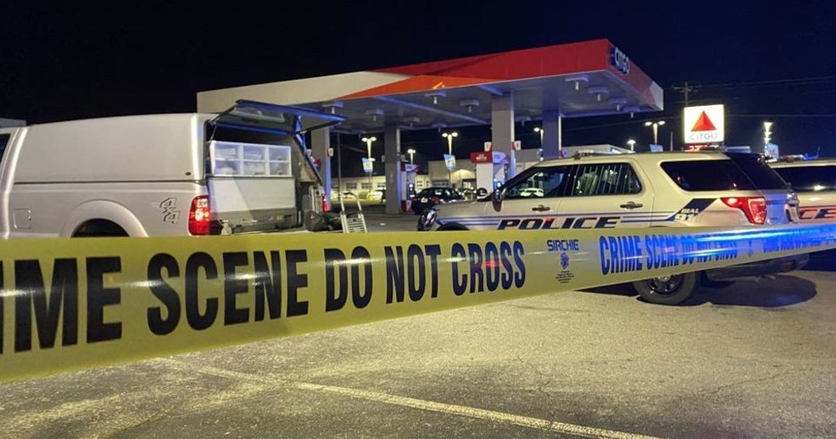 Gas station clerk killed during armed robbery | FOX 5 Atlanta
