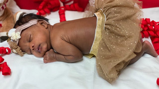 Georgia NICU babies get dressed up in adorable holiday photoshoot