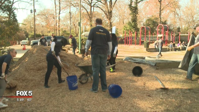 SEC Legends come together to improve Atlanta community