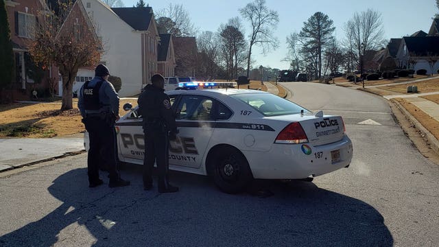 Man arrested after hours-long SWAT standoff in Gwinnett County