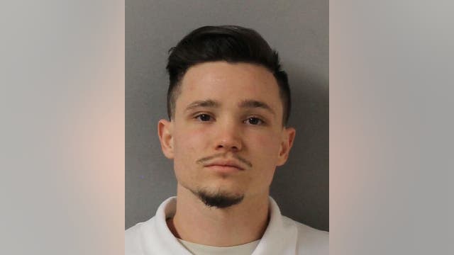 Tennessee man wanted in Nashville bar stabbing that killed 2