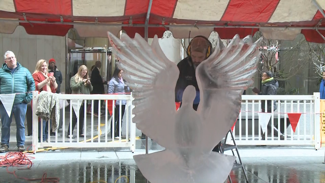 Ice carving battle held at Peachtree Center Plaza