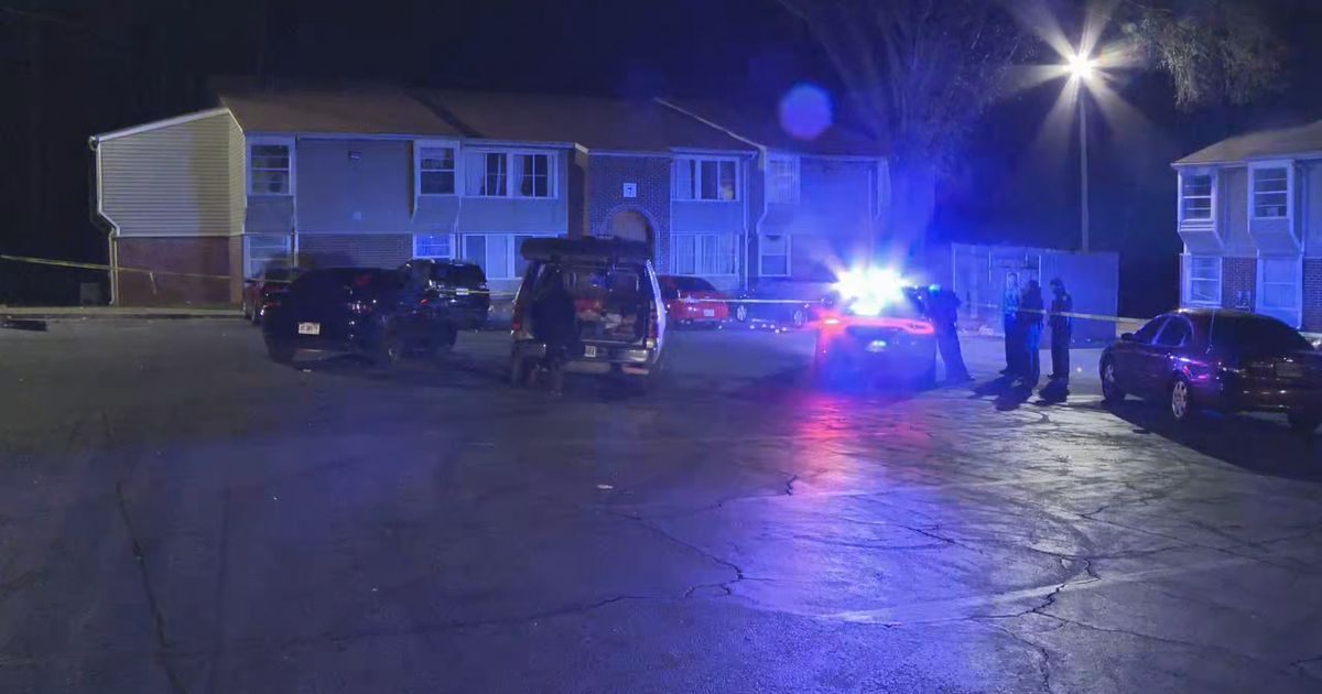 Police: Man shot at South Fulton apartment complex | FOX 5 Atlanta