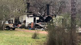 1 juvenile killed, 1 airlifted after Georgia house fire, officials say