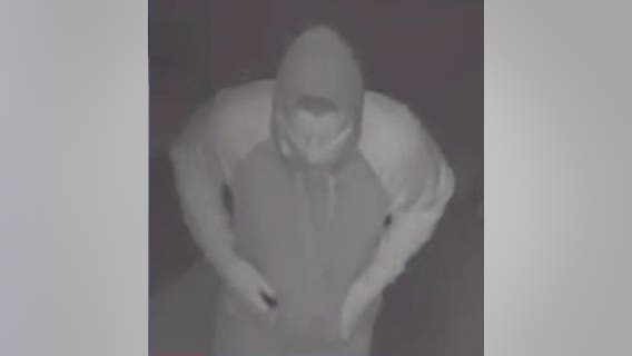 Athens police search for serial business burglars