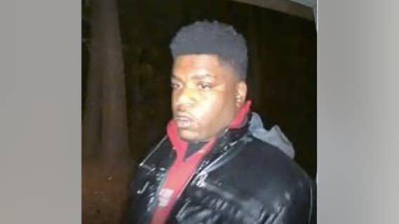 Police: Man caught on camera peeping into Riverdale apartment