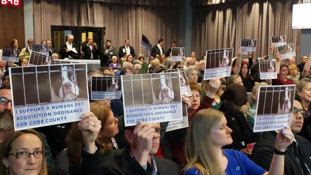 Animal advocates pack county meeting, beg commissioners to ban pet sales at stores