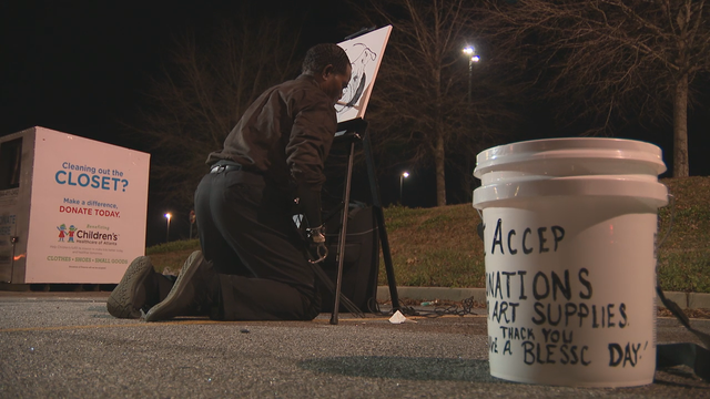 Athens artist with no hands robbed of prized possessions