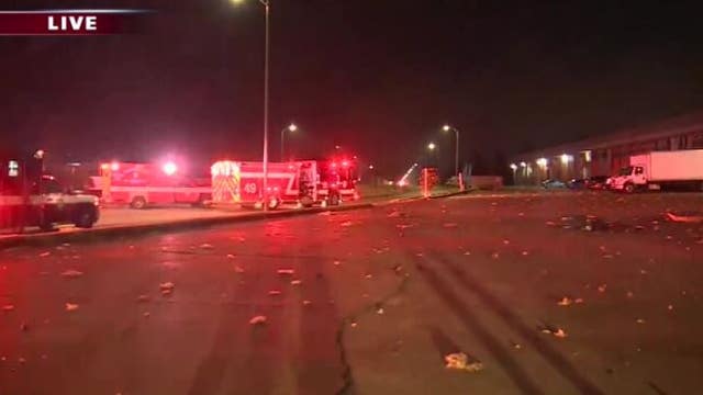 Police: 2 dead after warehouse explosion shakes Houston