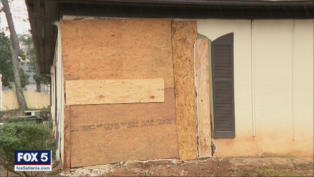 Woman, 75, recovering after SUV crashes into apartment following drug-related shooting