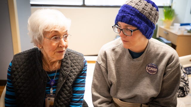 82-year-old volunteer shares hugs, hope as Atlanta hospital's 'hat lady'