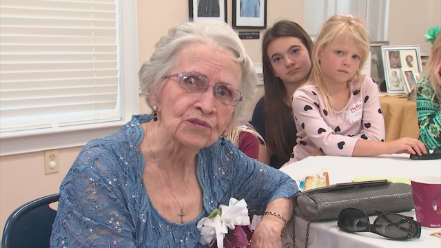 World War II veteran celebrates 100th birthday in Marietta