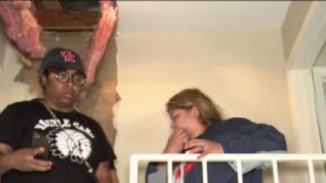 Houston rapper Trae tha Truth pitches in explosion relief