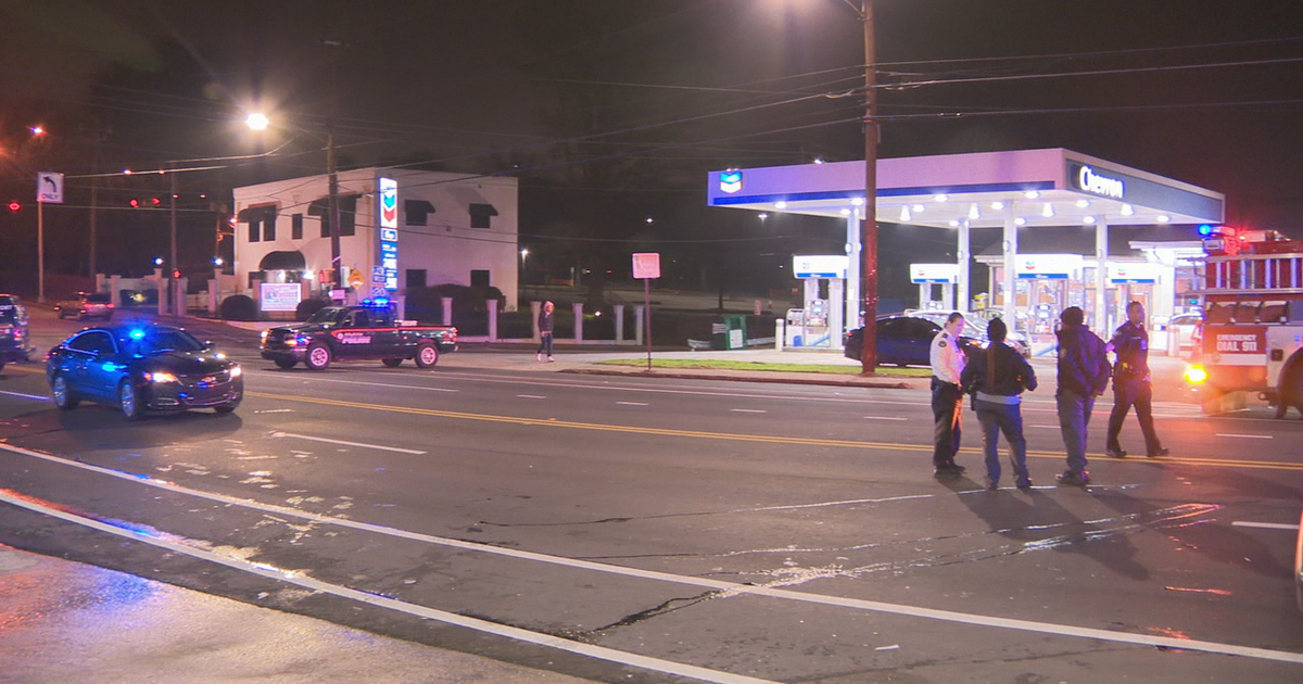 Atlanta police officer hit by car, hospitalized after foot chase | FOX ...
