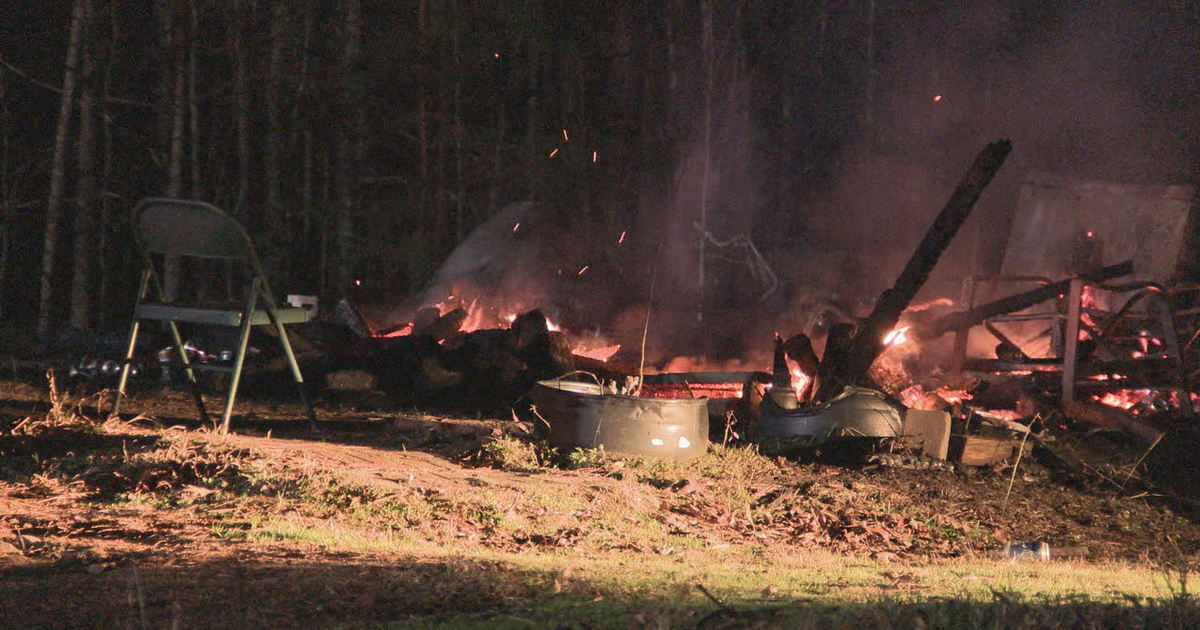 Retiree, dog dead in Coweta County mobile home fire | FOX 5 Atlanta