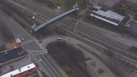 2 teens die in triple shooting near East Point footbridge