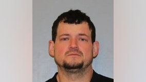 Hall County man accused of molesting child