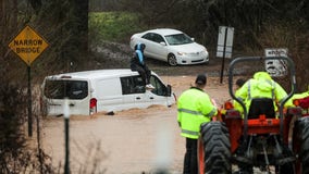 2 drivers stranded in rising floodwaters in Habersham County