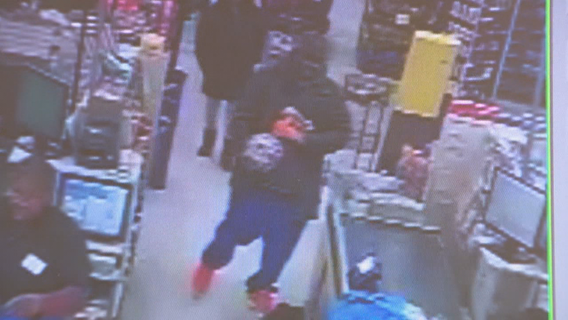 Women injured in terrifying Forest Park grocery store attack