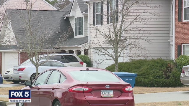 Police: Loganville man shot in his driveway, dies