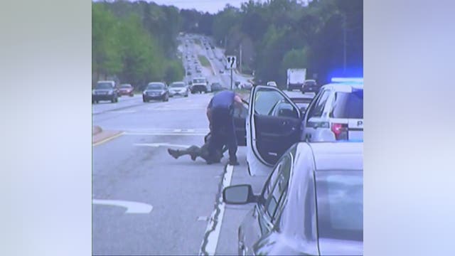 Opening statements in trial of former Gwinnett County police officer