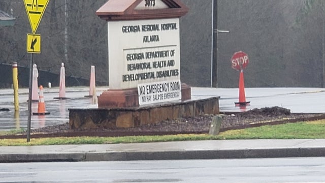 Police: 'Bounty hunters' arrested after gunshot near Georgia hospital