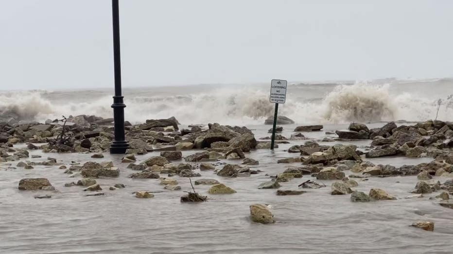 Lake-Michigan-flooding-1.jpg