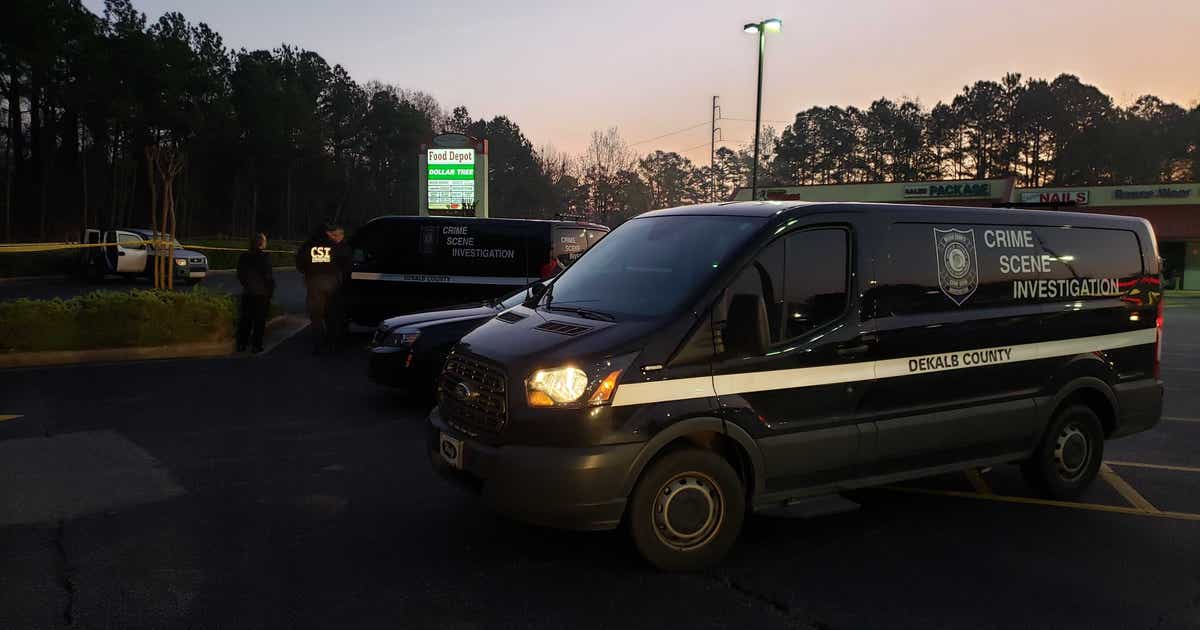 Police: Man found dead inside car in grocery store parking lot | FOX 5 ...
